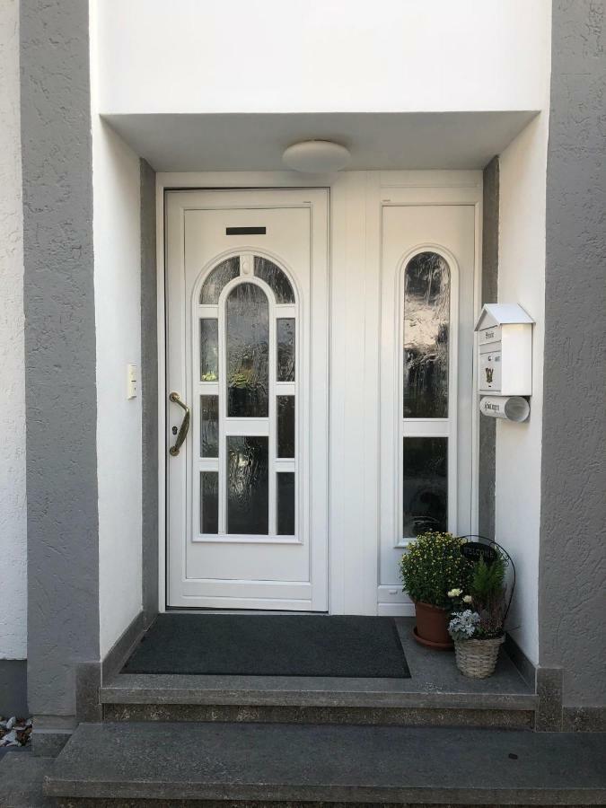 Ferienwohnung Messewohnung Muenchen Ost Forstern Buitenkant foto
