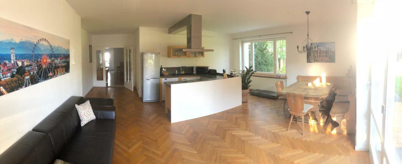 Ferienwohnung Messewohnung Muenchen Ost Forstern Buitenkant foto